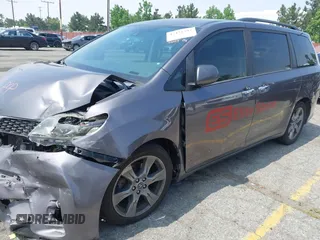 2019 Toyota Sienna SE z VIN 5TDXZ3DC2KS992085, wystawiony jako IAAI lot #42421397 z przebiegiem 93 947 mil mil oraz . Historia ofert i sprzedaży dostępna na DreamBid. Obrazek 19.