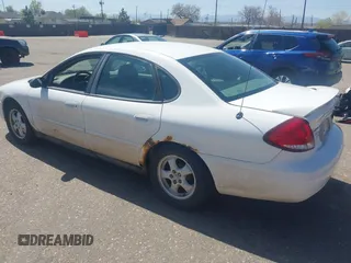2006 Ford Taurus SE with VIN 1FAFP53U46A139008, listed as a IAAI auction lot 42023003 with 161,662 mi miles. Bid and sale history available at carsss.com. Image 3.