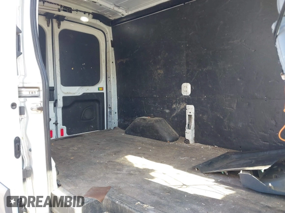 2018 Ford Transit with VIN 1FTYR1CM3JKA35165, listed as a IAAI auction lot 41481414 with 90,570 mi miles and . Bid and sale history available at DreamBid. Image 8.