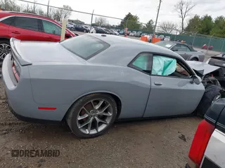 2022 Dodge Challenger GT z VIN 2C3CDZJG2NH188111, wystawiony jako IAAI lot #41859416 z przebiegiem 40 264 mil mil oraz . Historia ofert i sprzedaży dostępna na DreamBid. Obrazek 13.