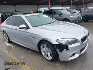 2014 BMW 5 Series 535i z VIN WBA5B1C51ED475604, wystawiony jako IAAI lot #42384909 z przebiegiem 155 485 mil mil oraz . Historia ofert i sprzedaży dostępna na DreamBid. Obrazek 1.