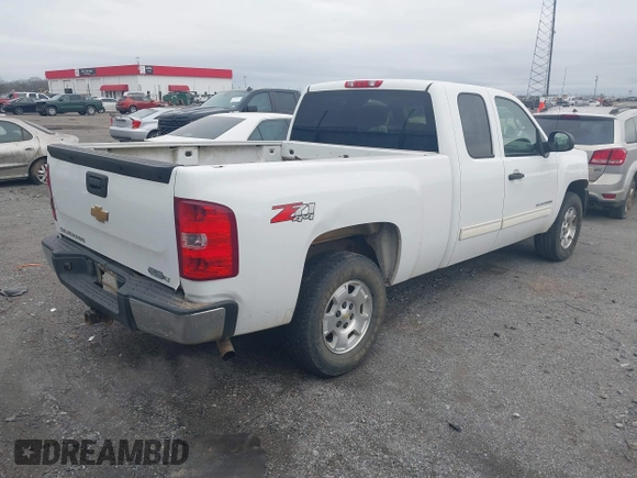 2013 Chevrolet Silverado 1500 LT with VIN 1GCRKSE76DZ404277, listed as a IAAI auction lot 41737878 with 204,921 mi miles and . Bid and sale history available at DreamBid. Image 4.