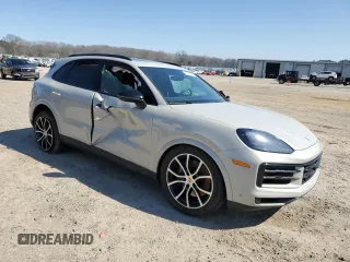 2024 Porsche Cayenne с VIN WP1AA2AY3RDA04548, выставлен на аукционе Copart как лот 48306425 с пробегом Не указан миль и Чистый • Clean title. История ставок и продаж доступна на DreamBid. Изображение 4.