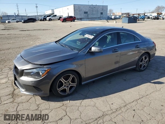 2018 Mercedes-Benz CLA 250 z VIN WDDSJ4GBXJN529406, wystawiony jako Copart lot #51940225 z przebiegiem 98 444 mil mil oraz Czysty tytuł • Clean title. Historia ofert i sprzedaży dostępna na DreamBid. Obrazek 1.