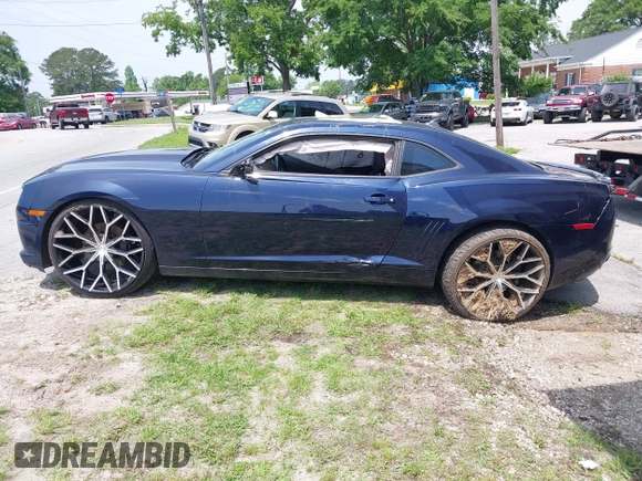 2010 Chevrolet Camaro 2SS z VIN 2G1FK1EJ9A9225884, wystawiony jako IAAI lot #42294998 z przebiegiem 197 908 mil mil oraz . Historia ofert i sprzedaży dostępna na DreamBid. Obrazek 15.