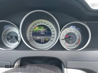 2014 Mercedes-Benz C with VIN WDDGF8AB5ER318166, listed as a IAAI auction lot 41911146 with 115,691 mi miles. Bid and sale history available at carsss.com. Image 7.