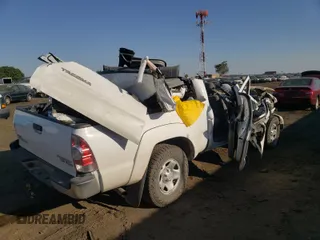 2015 Toyota Tacoma PreRunner z VIN 3TMKU4HNXFM045067, wystawiony jako Copart lot #47186931 z przebiegiem Nie podano mil oraz Szkoda całkowita • Salvage title. Historia ofert i sprzedaży dostępna na DreamBid. Obrazek 4.