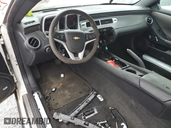 2015 Chevrolet Camaro SS z VIN 2G1FJ1EWXF9138422, wystawiony jako Copart lot #58055475 z przebiegiem Nie podano mil oraz Szkoda całkowita • Salvage title. Historia ofert i sprzedaży dostępna na DreamBid. Obrazek 8.