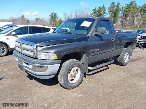 2001 Dodge Ram 1500 with VIN 1B7HF16ZX1S332207, listed as a IAAI auction lot 42018752 with 46,964 mi miles. Bid and sale history available at carsss.com. Image 2.