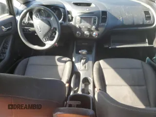 2016 Kia Forte LX z VIN KNAFX4A69G5455729, wystawiony jako Copart lot #59987925 z przebiegiem Nie podano mil oraz Szkoda całkowita • Salvage title. Historia ofert i sprzedaży dostępna na DreamBid. Obrazek 8.