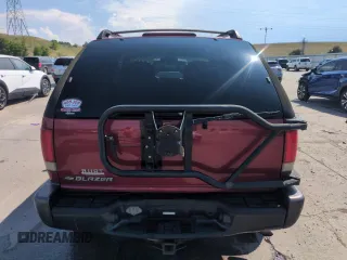 1998 Chevrolet Blazer LS with VIN 1GNCT18W5WK236585, listed as a Copart auction lot 62900435 with 123,272 mi miles and Salvage title. Bid and sale history available at DreamBid. Image 6.