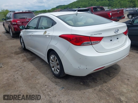 2011 Hyundai Elantra Limited с VIN 5NPDH4AE1BH032618, выставлен на аукционе IAAI как лот 42355543 с пробегом 157 926 миль миль и . История ставок и продаж доступна на DreamBid. Изображение 3.