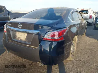 2015 Nissan Altima 2.5 S with VIN 1N4AL3AP3FC294757, listed as a IAAI auction lot 41417187 with 110,210 mi miles. Bid and sale history available at carsss.com. Image 4.