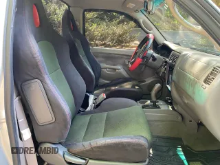 2003 Toyota Tacoma with VIN 5TENL42NX3Z150327, listed as a Copart auction lot 66626235 with 189,005 mi miles and Clean title. Bid and sale history available at DreamBid. Image 5.