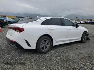 2024 Kia K5 LXS with VIN 5XXG14J20RG260185, listed as a Copart auction lot 48746065 with 21,842 mi miles and Salvage Title. Bid and sale history available at carsss.com. Image 3.