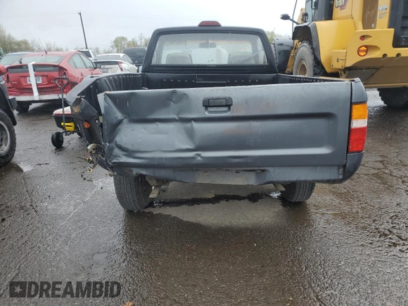 1995 Toyota Pickup with VIN JT4RN81AXS5201652, listed as a Copart auction lot 50661685 with 231,649 mi miles and Salvage title. Bid and sale history available at DreamBid. Image 6.