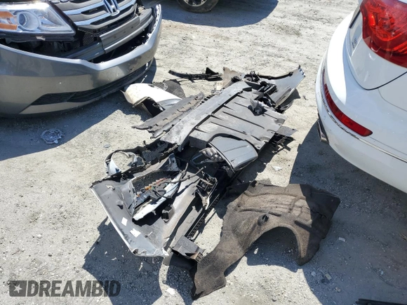 2014 Audi Q7 Premium Plus with VIN WA1LMAFE6ED012514, listed as a Copart auction lot 57918725 with 135,645 mi miles and Salvage title. Bid and sale history available at DreamBid. Image 13.