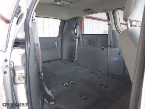 2005 Dodge Caravan SXT with VIN 2D4GP44L85R477720, listed as a IAAI auction lot 41925419 with 202,972 mi miles. Bid and sale history available at carsss.com. Image 8.