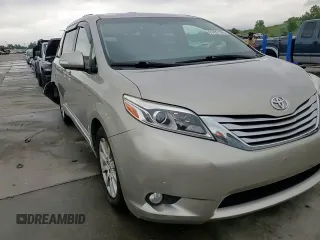 2017 Toyota Sienna XLE z VIN 5TDDZ3DC7HS166182, wystawiony jako Copart lot #61437105 z przebiegiem 101 491 mil mil oraz Szkoda całkowita • Salvage title. Historia ofert i sprzedaży dostępna na DreamBid. Obrazek 14.
