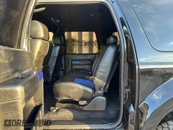 2004 Ford Excursion Eddie Bauer с VIN 1FMSU45P14EA06923, выставлен на аукционе Copart как лот 60174815 с пробегом 186 217 миль миль и Чистый • Clean title. История ставок и продаж доступна на DreamBid. Изображение 13.