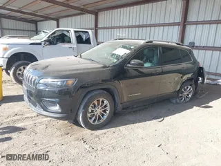 2021 Jeep Cherokee Latitude Lux with VIN 1C4PJMMX4MD125348, listed as a IAAI auction lot 39181297 with 21,864 mi miles. Bid and sale history available at carsss.com. Image 17.