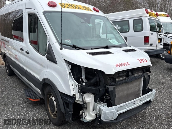 2020 Ford Transit Passenger XL z VIN 1FDAX2C84LKB65020, wystawiony jako Copart lot #50907935 z przebiegiem 63 911 mil mil oraz Czysty tytuł • Clean title. Historia ofert i sprzedaży dostępna na DreamBid. Obrazek 1.