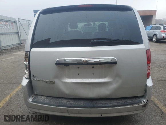 2010 Chrysler Town & Country Touring with VIN 2A4RR5DX0AR395333, listed as a Copart auction lot 46805415 with 181,818 mi miles and Salvage Title. Bid and sale history available at DreamBid. Image 6.