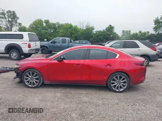 2019 Mazda 3 Select with VIN 3MZBPAAL7KM110480, listed as a IAAI auction lot 42511833 with 151,175 mi miles and . Bid and sale history available at DreamBid. Image 15.