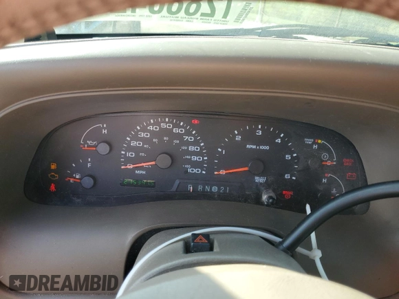 2003 Ford Excursion Eddie Bauer z VIN 1FMNU45S13EB44882, wystawiony jako Copart lot #72880424 z przebiegiem 215 341 mil mil oraz Czysty tytuł • Clean title. Historia ofert i sprzedaży dostępna na DreamBid. Obrazek 9.