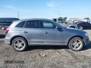 2014 Audi Q5 Premium Plus z VIN WA1LFAFP4EA046884, wystawiony jako IAAI lot #41966231 z przebiegiem 69 940 mil mil oraz . Historia ofert i sprzedaży dostępna na DreamBid. Obrazek 13.