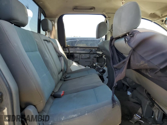 2005 Nissan Titan SE with VIN 1N6AA07A45N509323, listed as a Copart auction lot 43031055 with 383,377 mi miles and Clean Title. Bid and sale history available at DreamBid. Image 10.