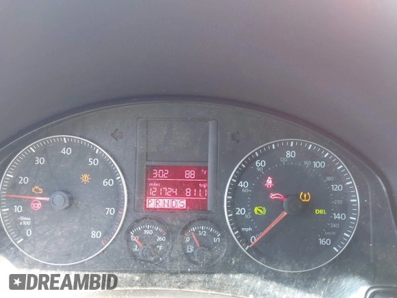 2008 Volkswagen Jetta SE z VIN 3VWRZ71K58M111090, wystawiony jako IAAI lot #42781236 z przebiegiem 121 724 mil mil oraz . Historia ofert i sprzedaży dostępna na DreamBid. Obrazek 7.