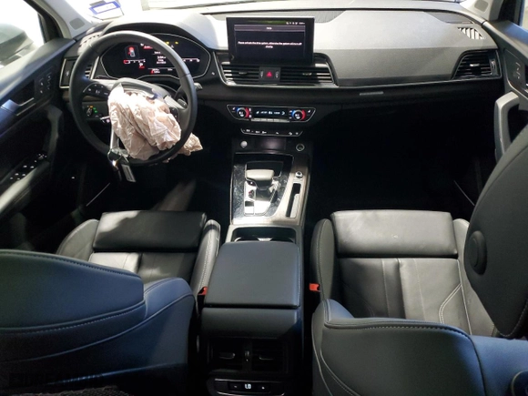 2024 Audi Q5 S line Premium Plus with VIN WA1EAAFY7R2064585, listed as a Copart auction lot 46471105 with 20,976 mi miles and Salvage Title. Bid and sale history available at carsss.com. Image 8.