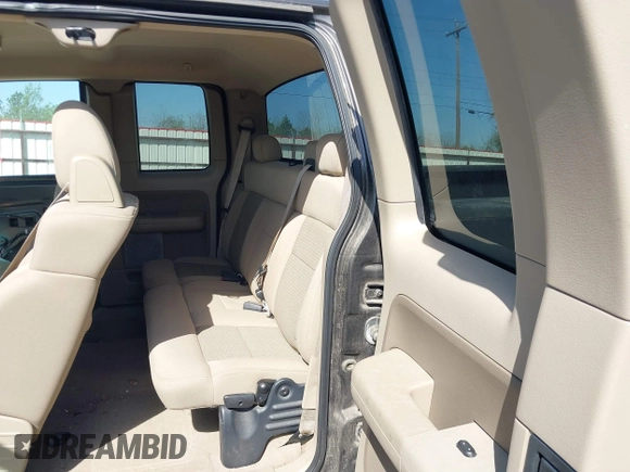 2005 Ford F-150 XLT with VIN 1FTPX12585NA67903, listed as a IAAI auction lot 41856821 with 174,847 mi miles. Bid and sale history available at carsss.com. Image 8.