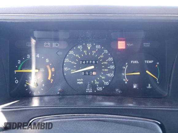 1984 Saab 900 z VIN YS3AH45J0E1012360, wystawiony jako Copart lot #72200784 z przebiegiem 247 761 mil mil oraz Czysty tytuł • Clean title. Historia ofert i sprzedaży dostępna na DreamBid. Obrazek 9.