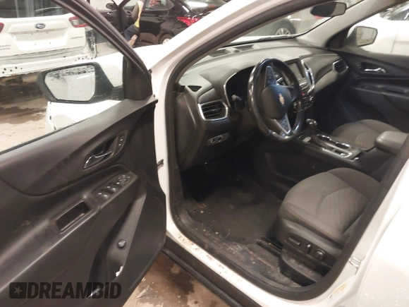 2018 Chevrolet Equinox LT with VIN 2GNAXSEV9J6298094, listed as a IAAI auction lot 41723163 with 122,114 mi miles. Bid and sale history available at carsss.com. Image 5.