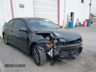 2008 Scion tC Spec z VIN JTKDE167X80265638, wystawiony jako IAAI lot #42355042 z przebiegiem 294 435 mil mil oraz . Historia ofert i sprzedaży dostępna na DreamBid. Obrazek 1.