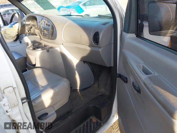 2000 Ford Econoline Cargo Commercial with VIN 1FTNE24L7YHB21192, listed as a IAAI auction lot 41470470 with 132,688 mi miles and . Bid and sale history available at carsss.com. Image 5.