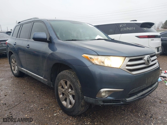 2011 Toyota Highlander with VIN 5TDZK3EH8BS028548, listed as a IAAI auction lot 41346300 with 198,043 mi miles. Bid and sale history available at carsss.com. Image 1.