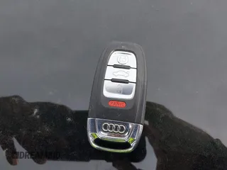 2013 Audi A5 Premium Plus z VIN WAULFAFR6DA041365, wystawiony jako IAAI lot #40858221 z przebiegiem 102 102 mil mil oraz . Historia ofert i sprzedaży dostępna na DreamBid. Obrazek 11.