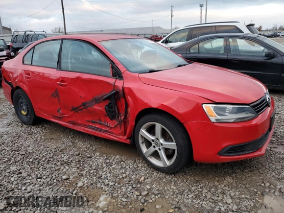 2011 Volkswagen Jetta SE with VIN 3VWDZ7AJ2BM362108, listed as a Copart auction lot 82334824 with 39,617 mi miles and Salvage title. Bid and sale history available at DreamBid. Image 4.