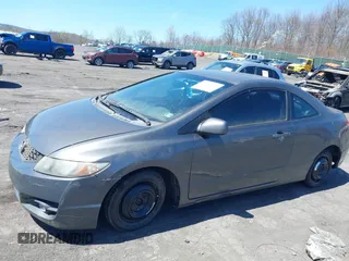 2010 Honda Civic Cpe LX with VIN 2HGFG1B63AH535237, listed as a IAAI auction lot 42070132 with 190,944 mi miles. Bid and sale history available at carsss.com. Image 6.