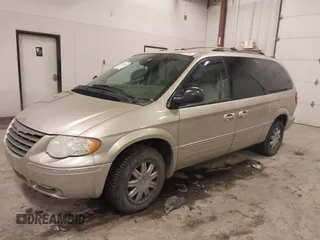 2006 Chrysler Town & Country LWB Limited with VIN 2A8GP64L26R640347, listed as a IAAI auction lot 41353419 with 160,220 mi miles. Bid and sale history available at carsss.com. Image 17.