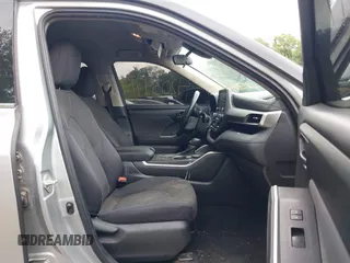 2020 Toyota Highlander LE with VIN 5TDZZRAH6LS027761, listed as a IAAI auction lot 42034714 with 90,546 mi miles and . Bid and sale history available at DreamBid. Image 5.