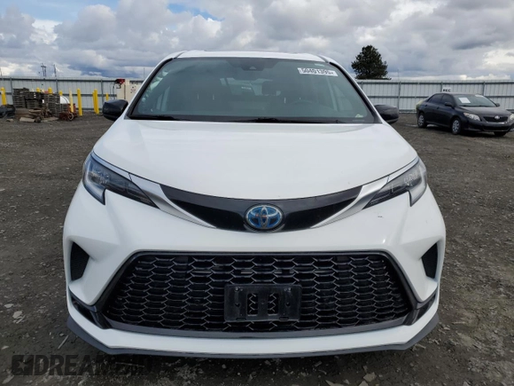 2021 Toyota Sienna XSE with VIN 5TDDSKFC7MS037087, listed as a Copart auction lot 50401395 with 81,184 mi miles and Salvage Title. Bid and sale history available at carsss.com. Image 5.