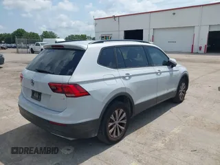 2018 Volkswagen Tiguan S с VIN 3VV1B7AX5JM097778, выставлен на аукционе IAAI как лот 42384582 с пробегом 244 180 миль миль и . История ставок и продаж доступна на DreamBid. Изображение 4.