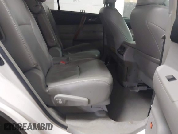 2010 Toyota Highlander Limited with VIN 5TDDK3EH6AS017928, listed as a IAAI auction lot 41614252 with 200,594 mi miles and . Bid and sale history available at DreamBid. Image 8.