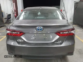 2021 Toyota Camry Hybrid LE with VIN 4T1C31AK7MU559730, listed as a IAAI auction lot 41851492 with 47,356 mi miles. Bid and sale history available at carsss.com. Image 16.