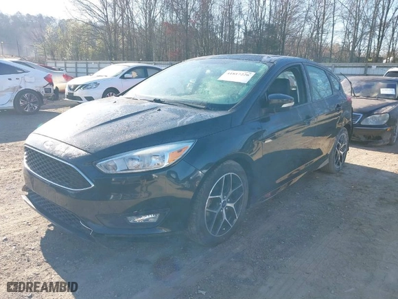 2015 Ford Focus SE with VIN 1FADP3K23FL214314, listed as a IAAI auction lot 41817226 with 80,539 mi miles. Bid and sale history available at carsss.com. Image 2.