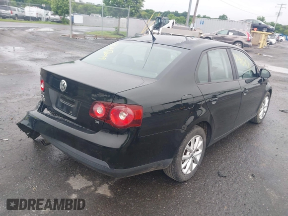 2010 Volkswagen Jetta Limited Edition z VIN 3VWAZ7AJ3AM096583, wystawiony jako IAAI lot #42487699 z przebiegiem 194 527 mil mil oraz . Historia ofert i sprzedaży dostępna na DreamBid. Obrazek 4.